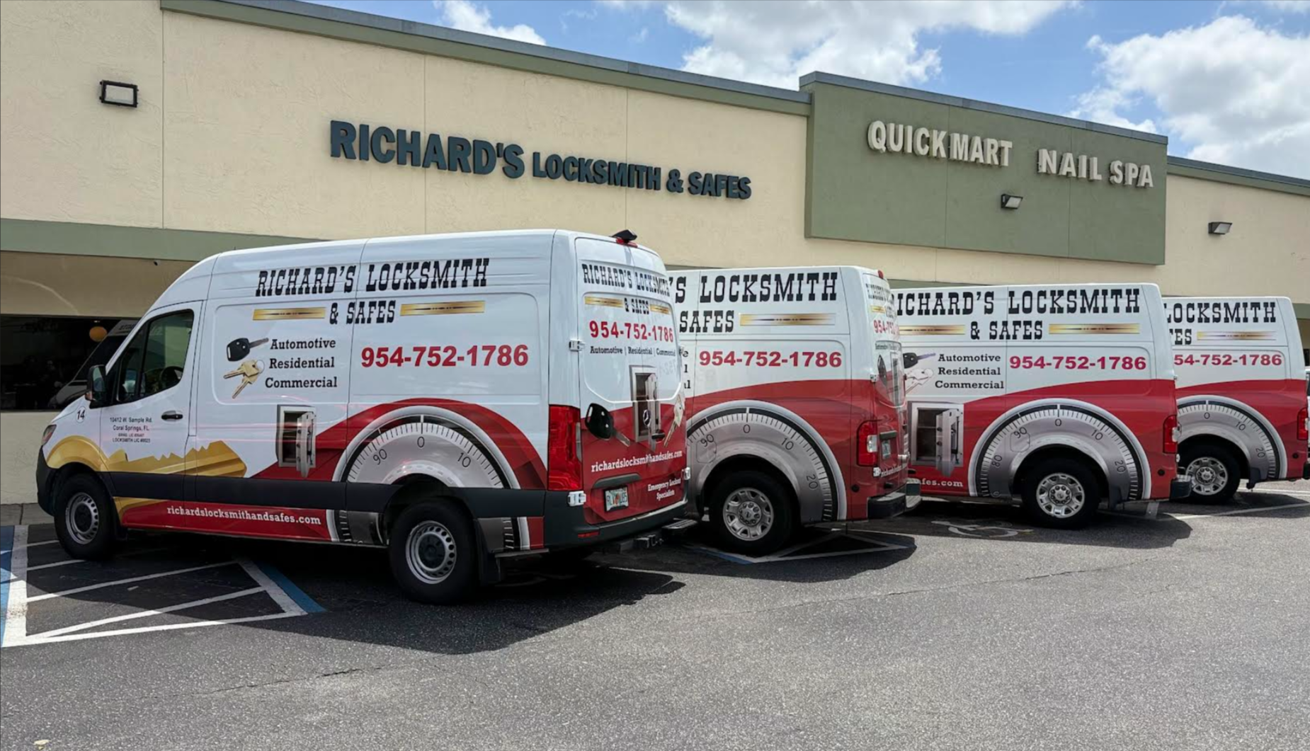 Emergency locksmith service